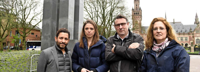 Klokkenburg, De Mos, Basten Batenburg, Kruis dodenherdenking